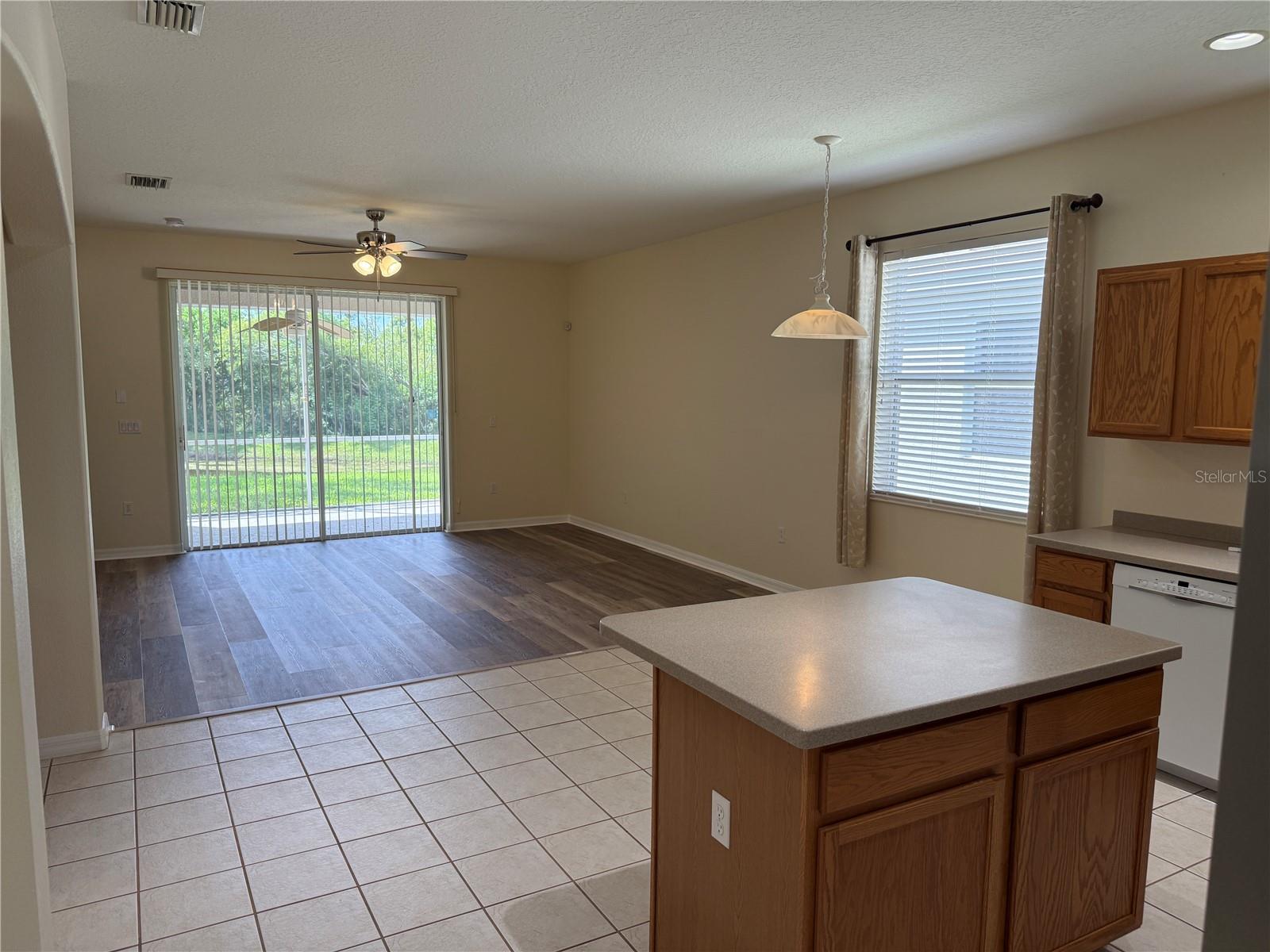 COVERED BRIDGE ESTATES PH 7A-7E - Residential Lease