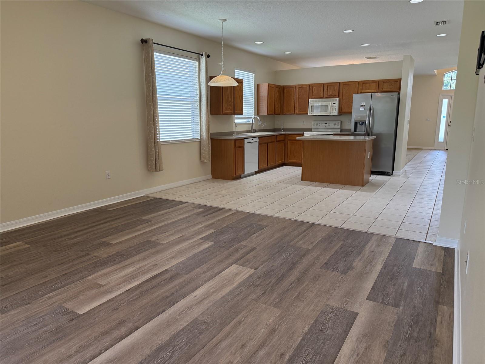 COVERED BRIDGE ESTATES PH 7A-7E - Residential Lease