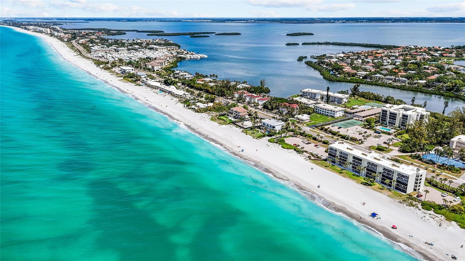 LONGBOAT ARMS - Residential
