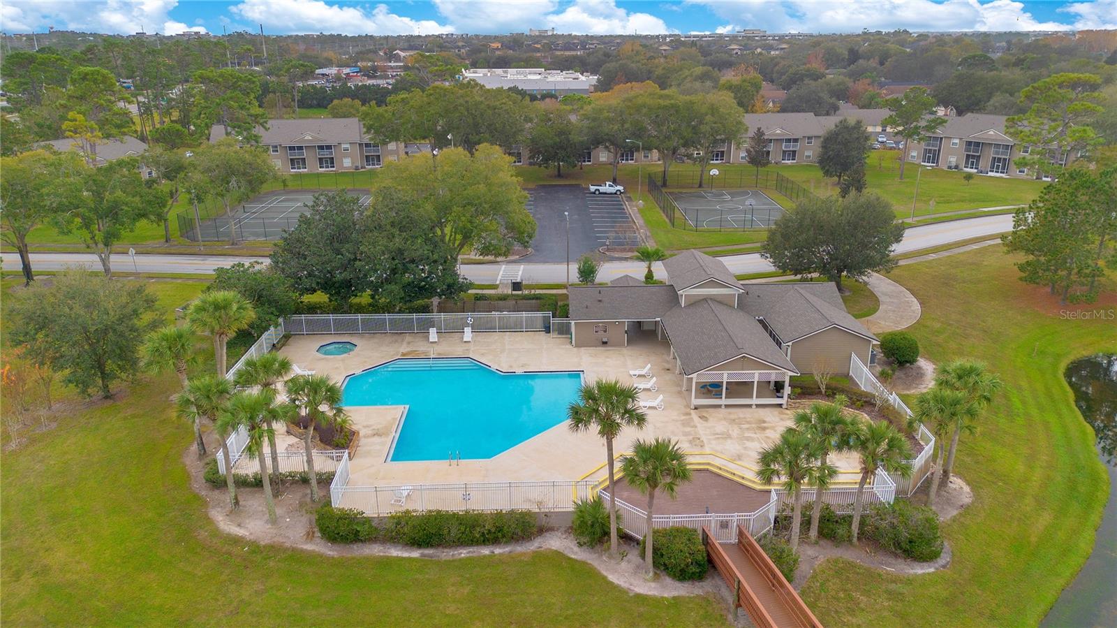 HUNTERS RESERVE 2 A CONDO - Residential