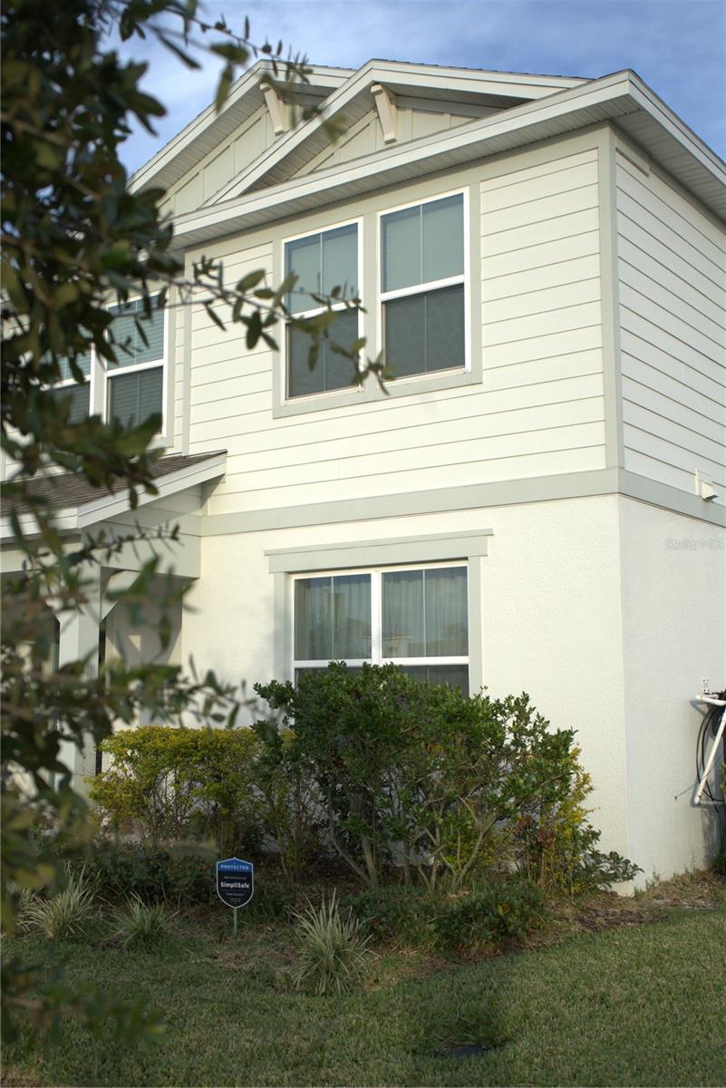 WINDING MEADOWS - Residential