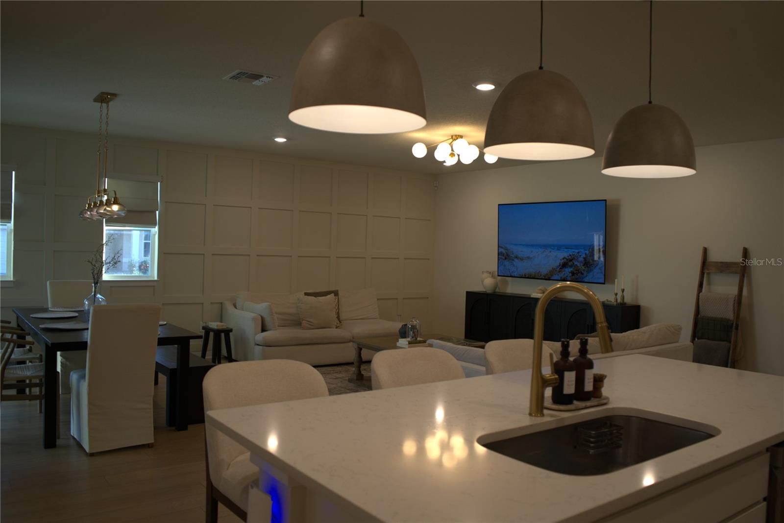 WINDING MEADOWS - Residential