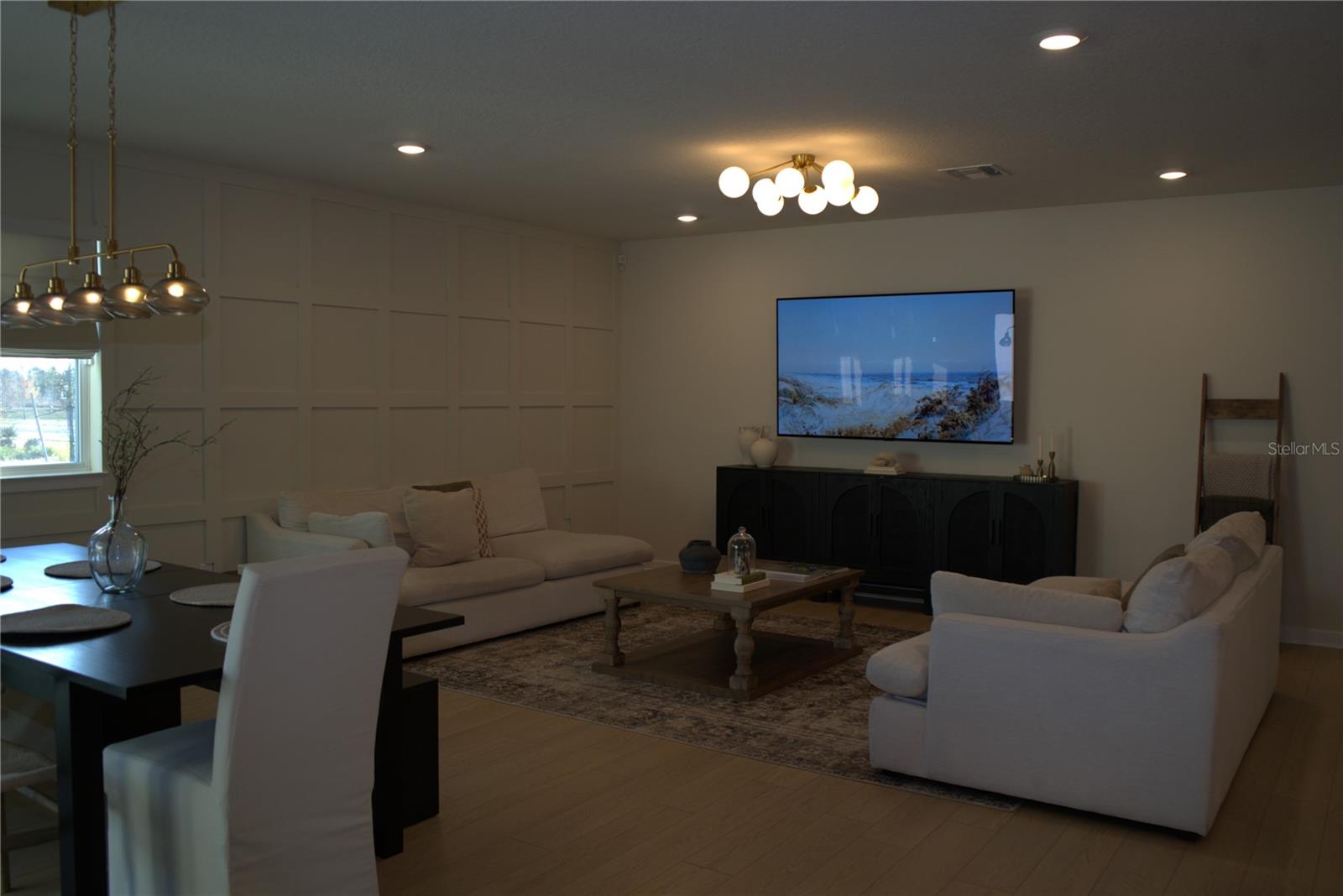 WINDING MEADOWS - Residential