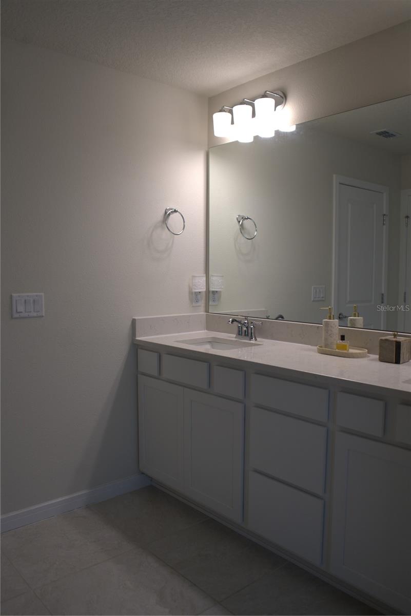 WINDING MEADOWS - Residential