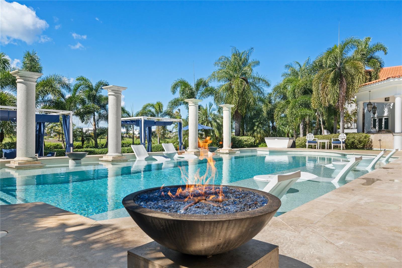 DORADO COUNTRY ESTATES - Residential