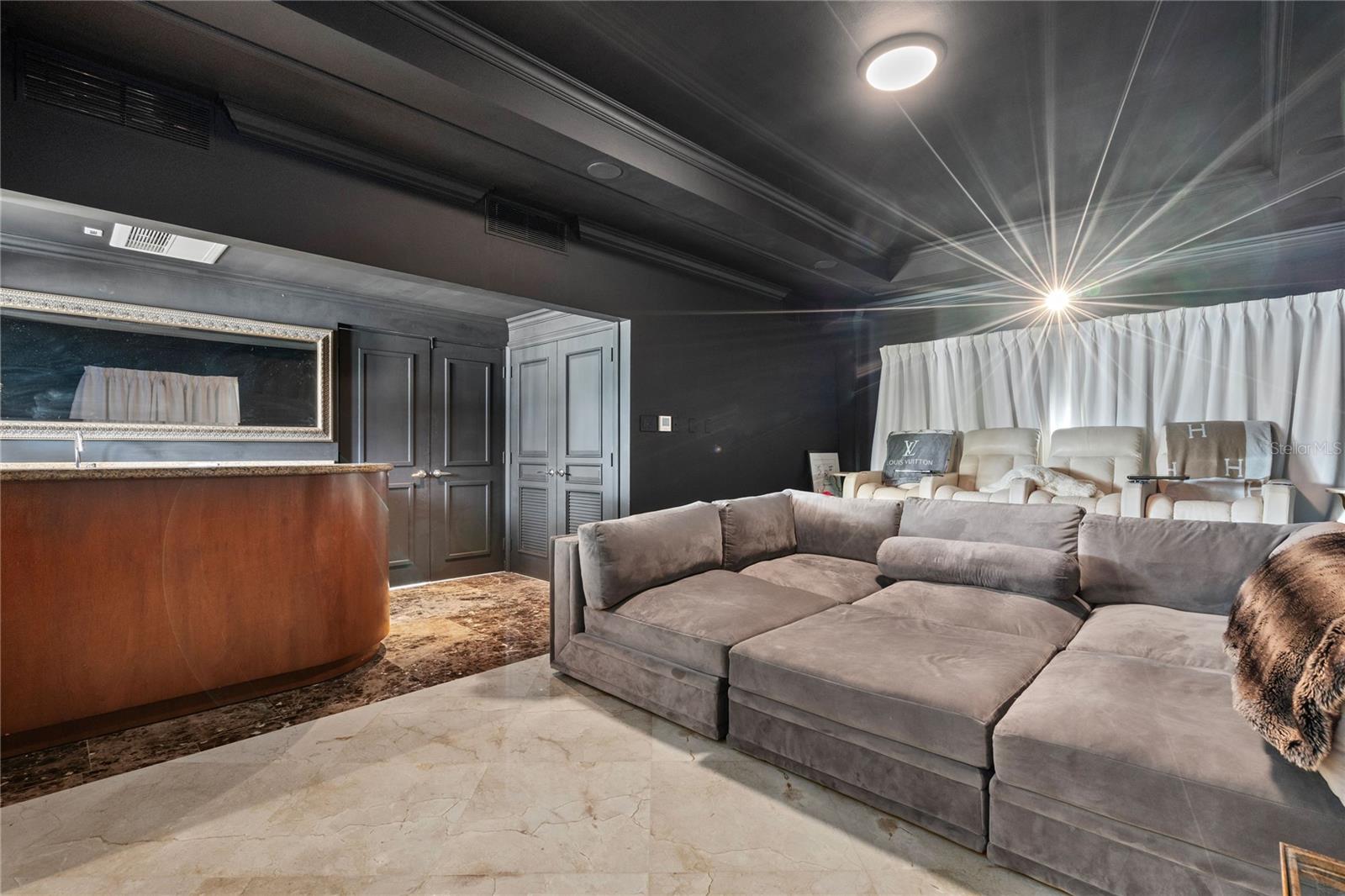 DORADO COUNTRY ESTATES - Residential