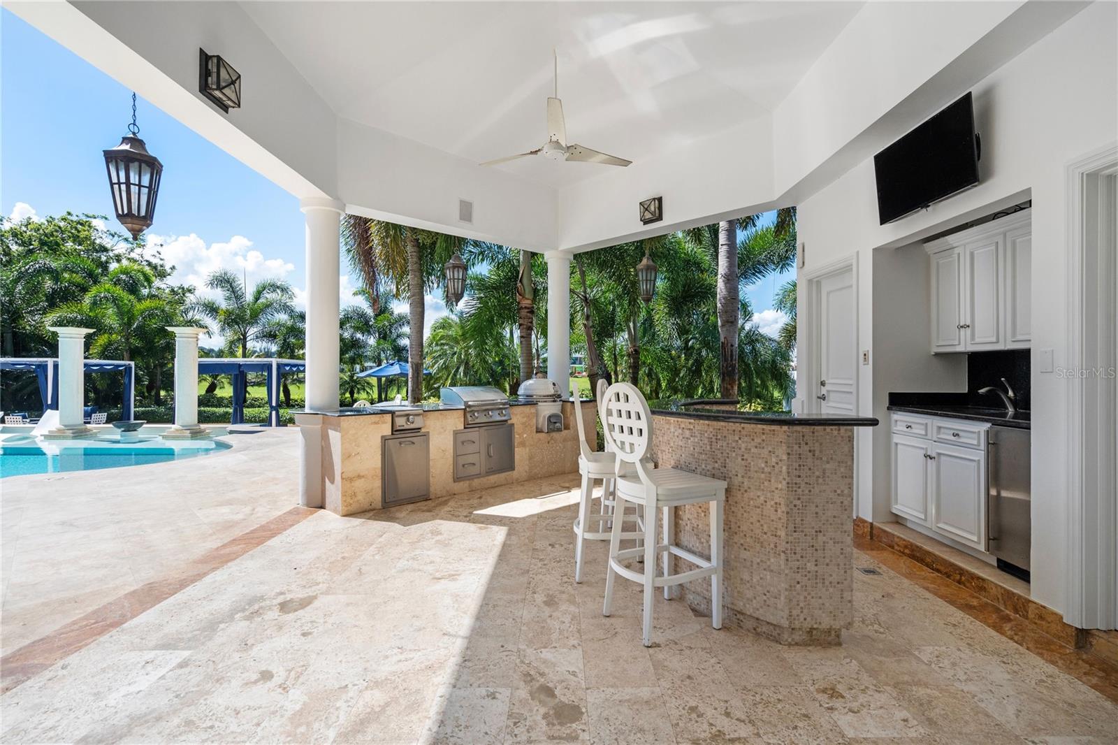 DORADO COUNTRY ESTATES - Residential