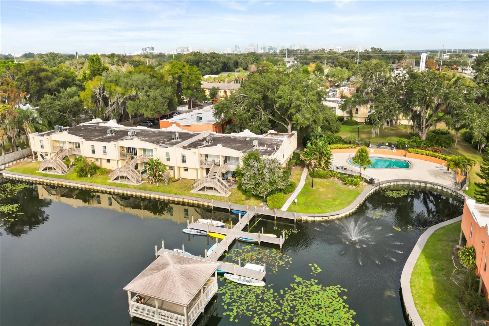 LA COSTA BRAVA LAKESIDE - Residential