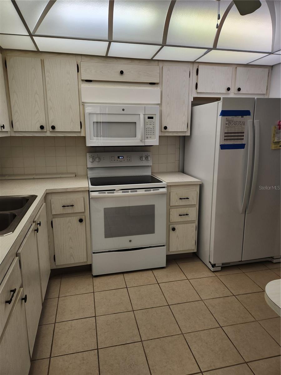 4525 COVE CIRCLE 304