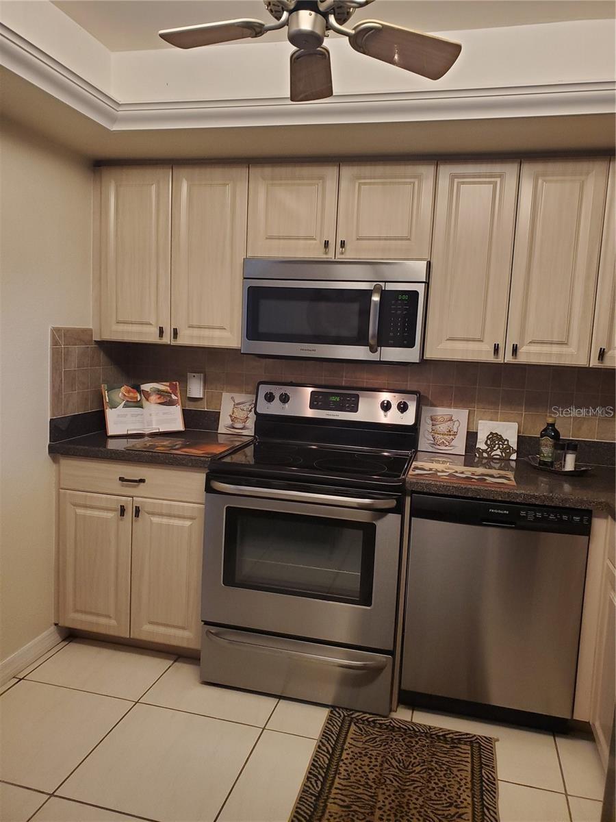 COVE CAY 26-16 VILLAGE I - Residential