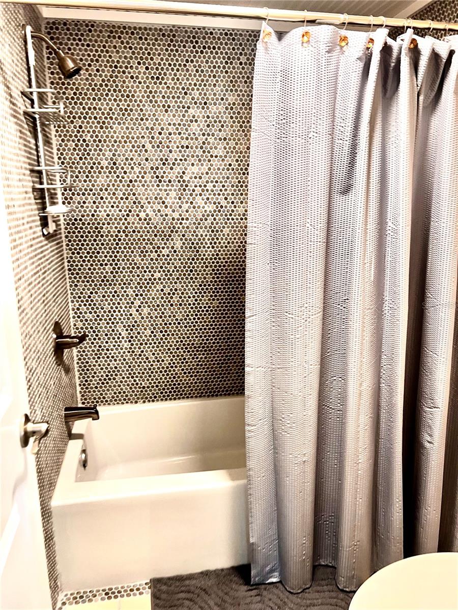 CHATEAUX DE BARDMOOR - Residential