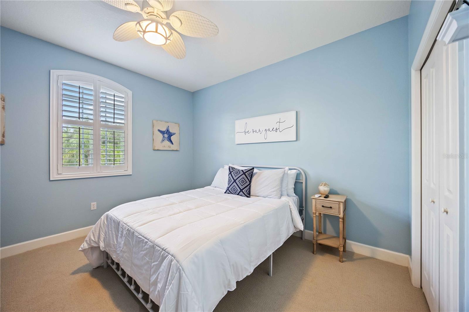 PARISIENNE GARDENS - Residential Lease