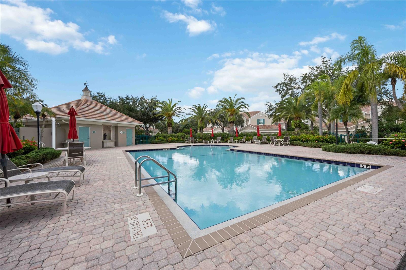 PARISIENNE GARDENS - Residential Lease