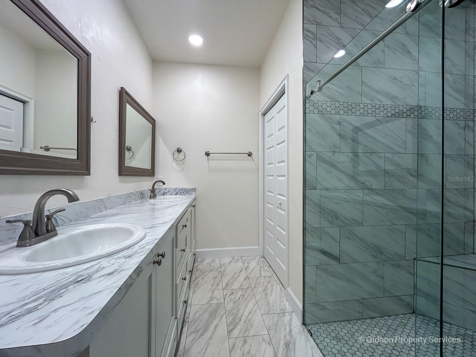 MINOR SUB POR - Residential Lease