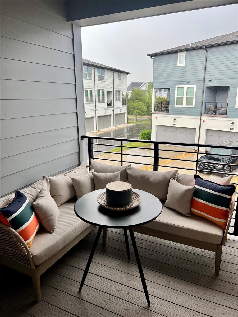 LAUREATE PARK NBRHD CENTER PH 3 - Residential