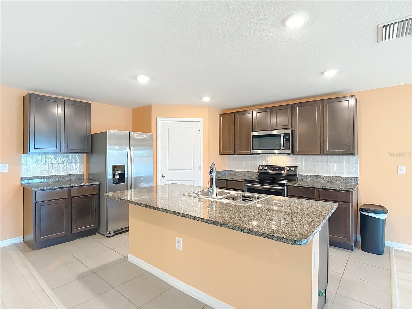 ZEPHYR LAKES SUB - Residential