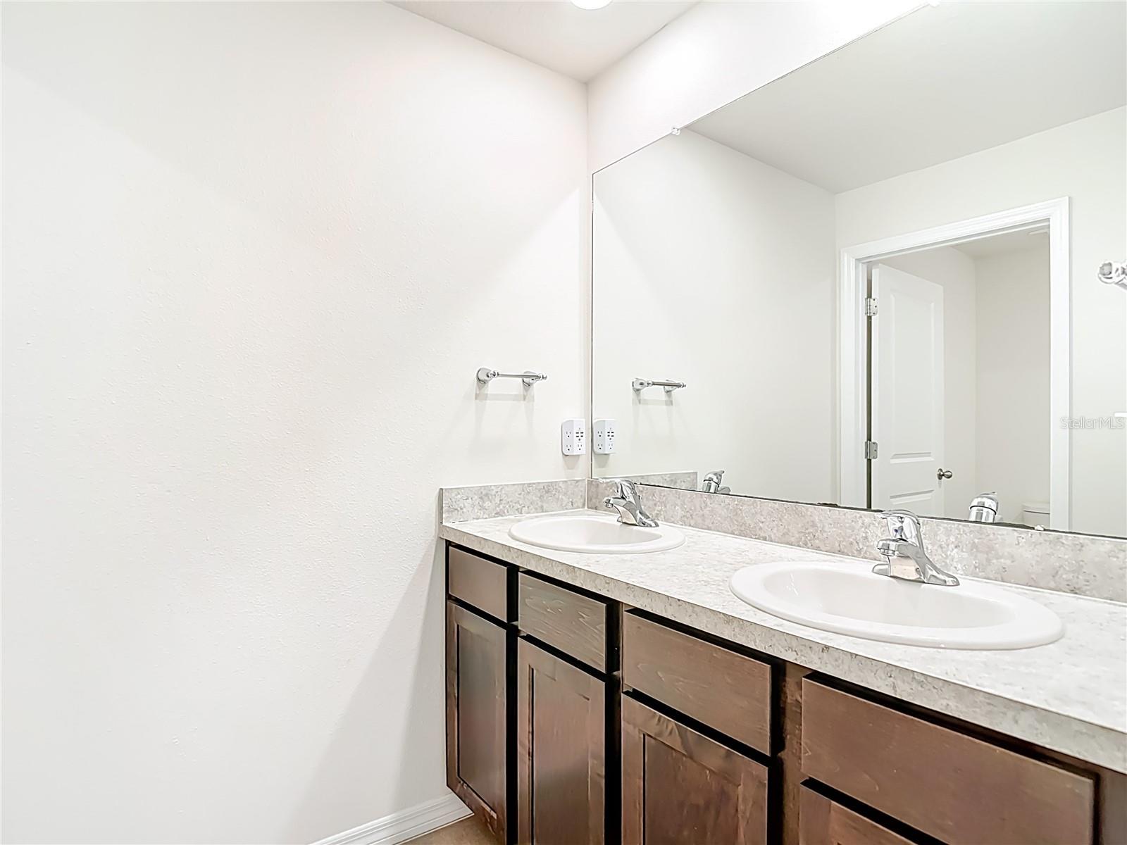 ZEPHYR LAKES SUB - Residential