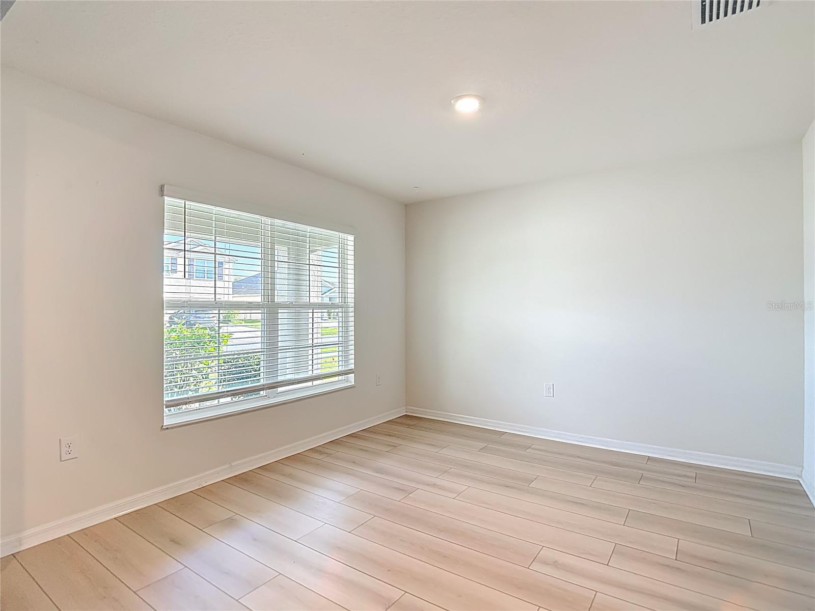 ZEPHYR LAKES SUB - Residential