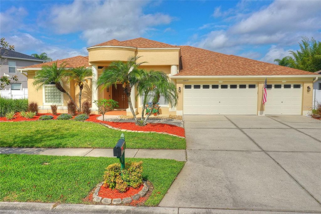 Photo of 16419 Turnbury Oak Drive, Odessa, FL 33556 (MLS # T3462144)