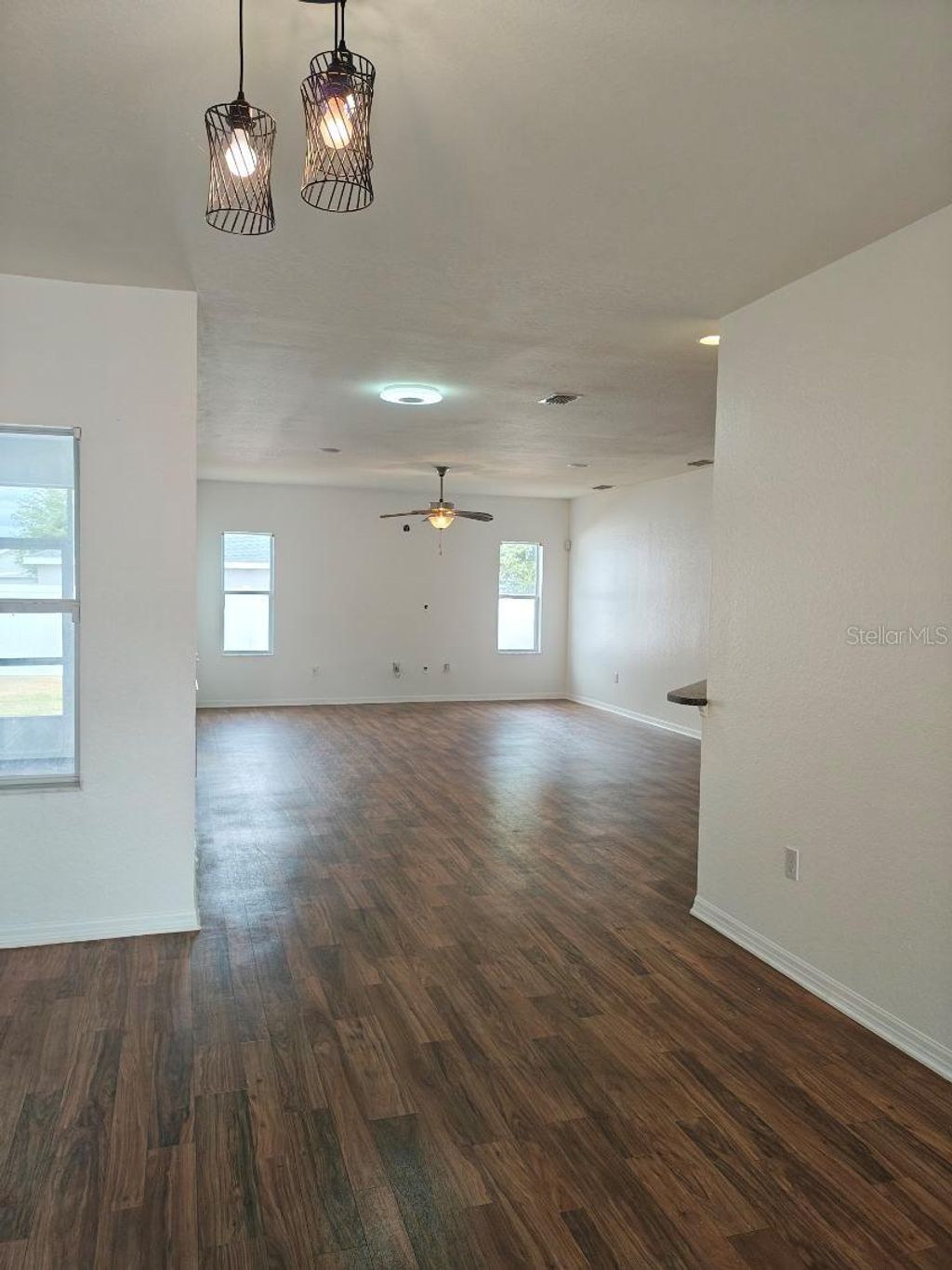 Photo of 1561 Shorewood Drive, Auburndale, FL 33823 (MLS # P4936080)