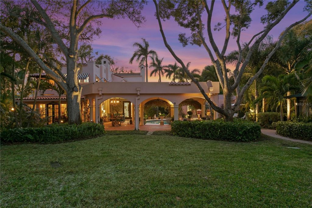 Photo of 7211 3rd Avenue S, St Petersburg, FL 33707 (MLS # TB8470752)