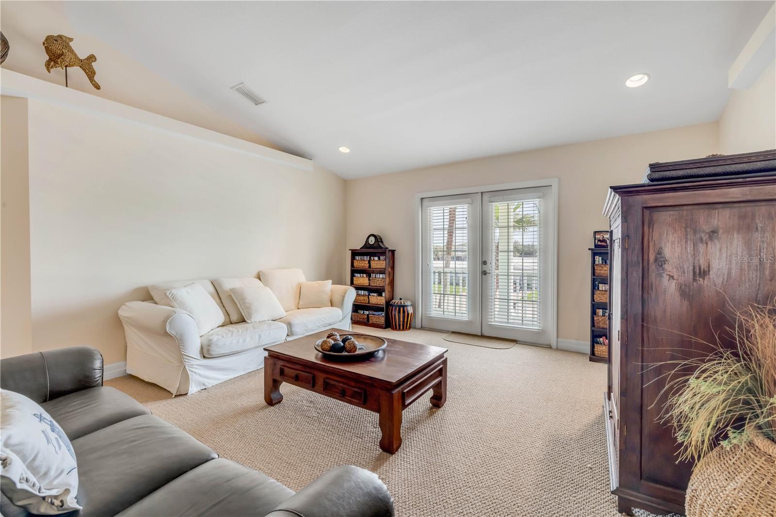 DETWILERS N 650 FT LT 02 16 17 34 NEW SMYRNA BEACH - Residential