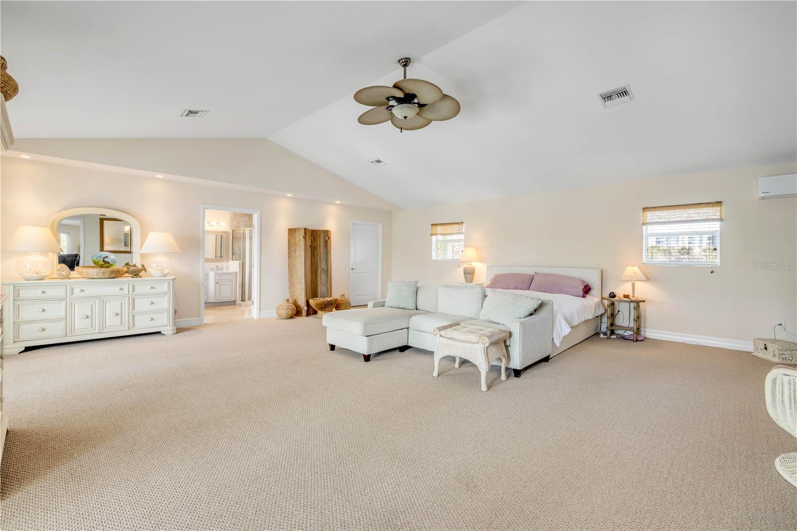 DETWILERS N 650 FT LT 02 16 17 34 NEW SMYRNA BEACH - Residential