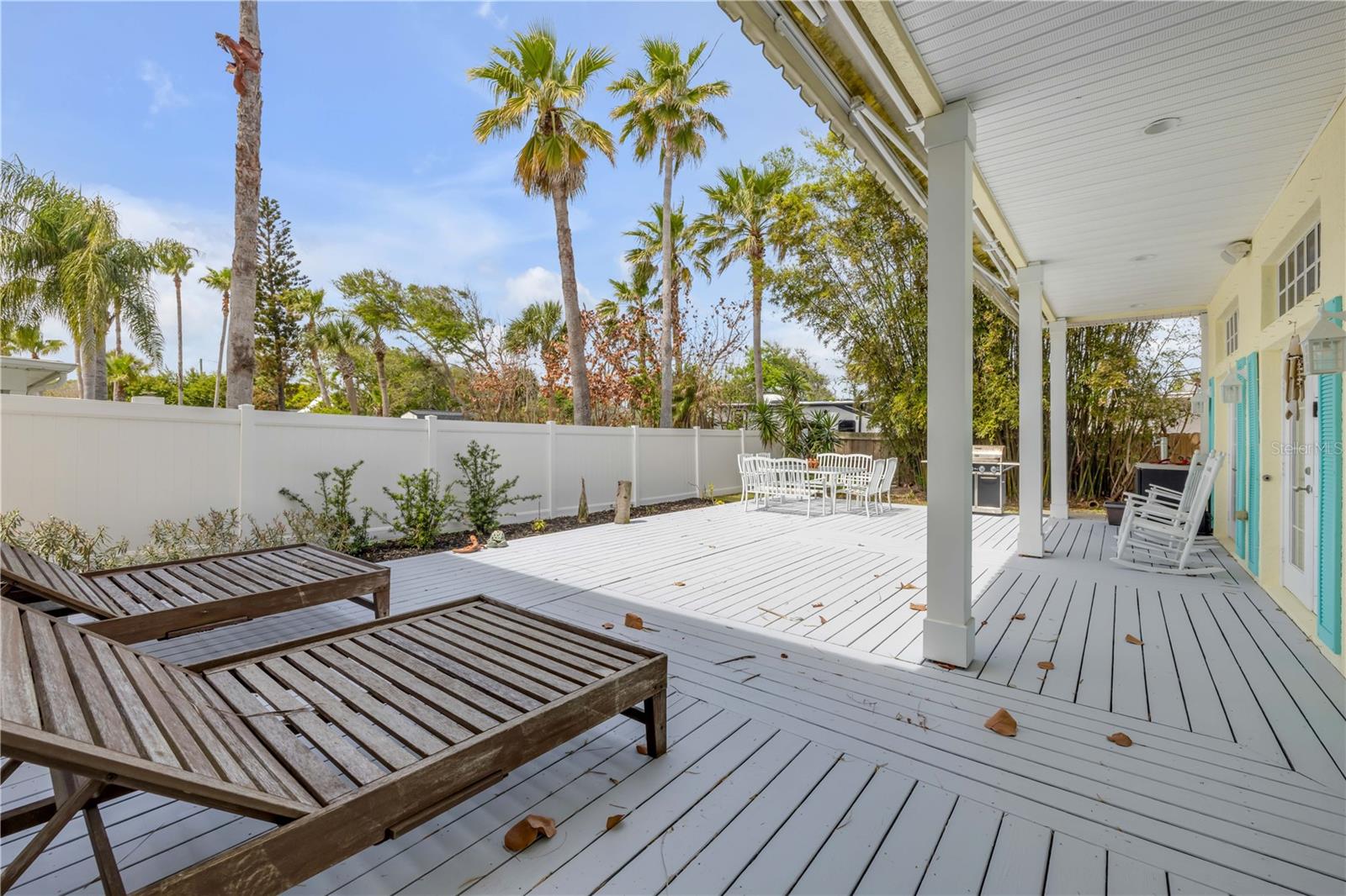 DETWILERS N 650 FT LT 02 16 17 34 NEW SMYRNA BEACH - Residential