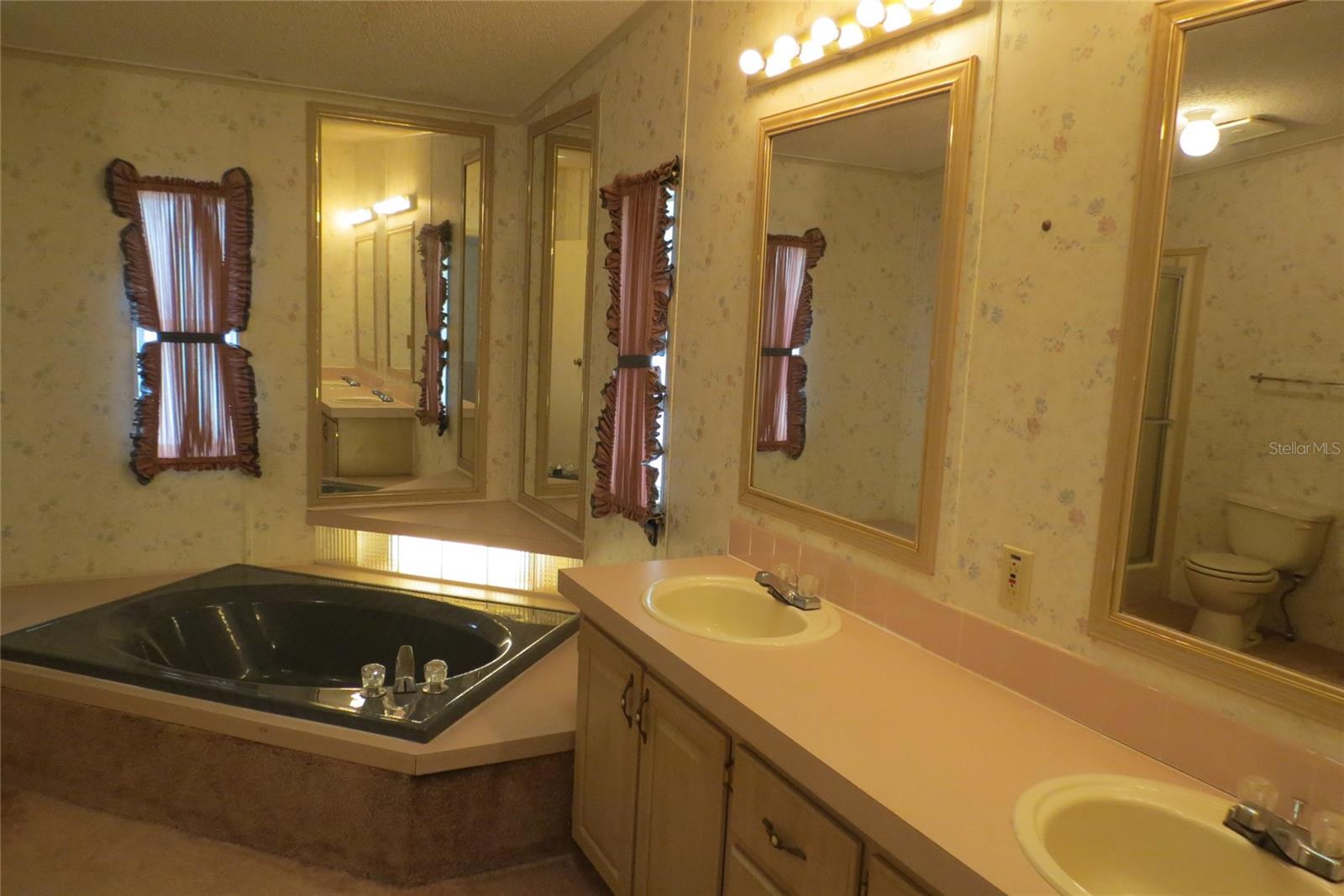 LAKE BETMAR ESTATES - Residential