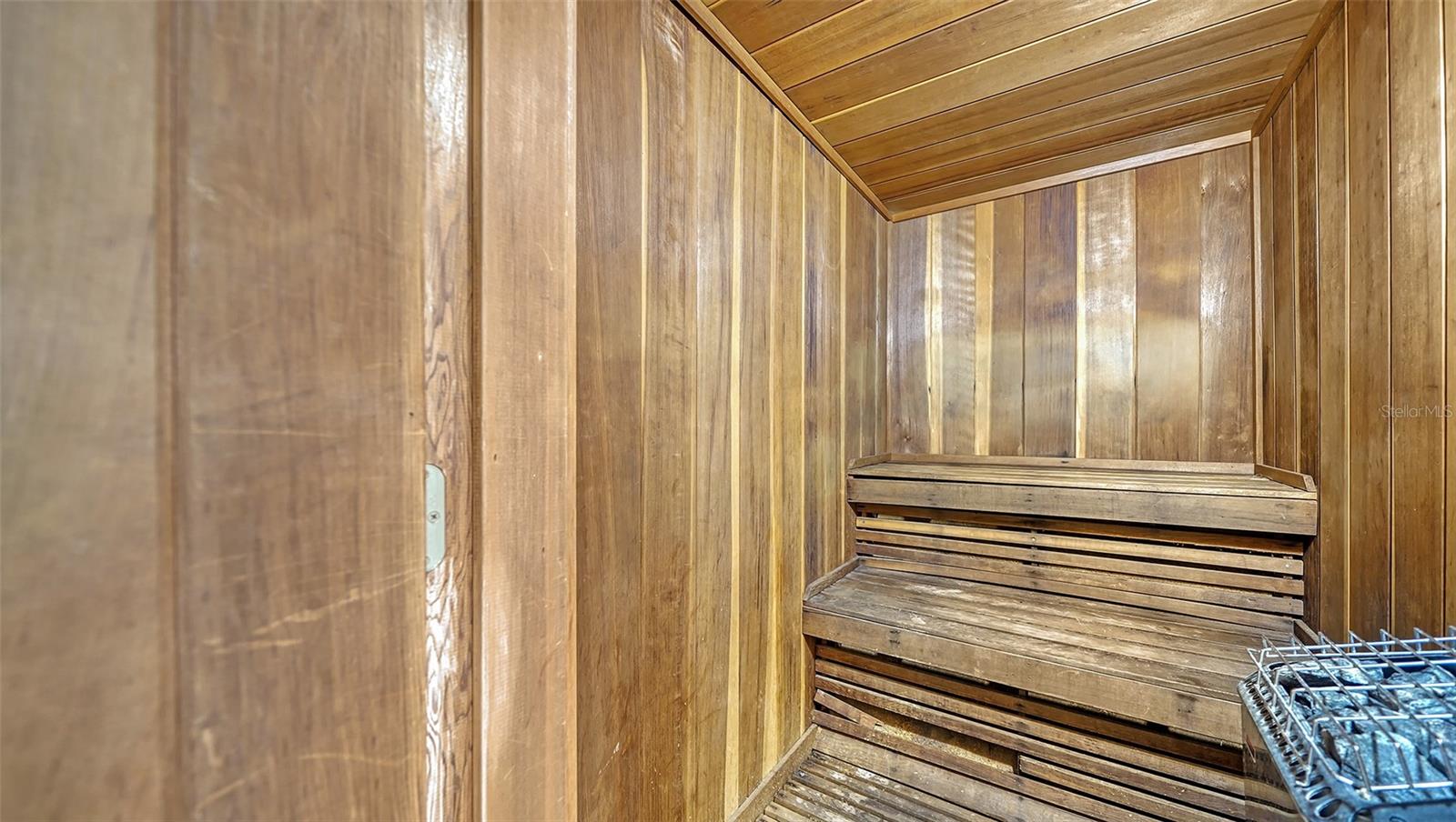 RAINTREE - Residential