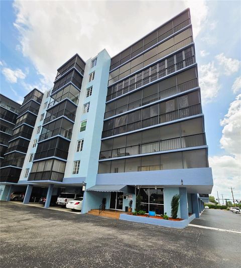 Photo of 2901 26th Street W #601, Bradenton, FL 34205 (MLS # A4663726)