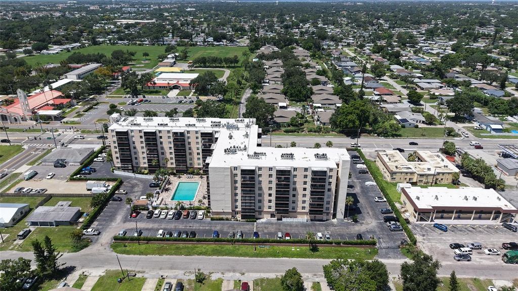 Photo of 2901 26th Street W #601, Bradenton, FL 34205 (MLS # A4663726)