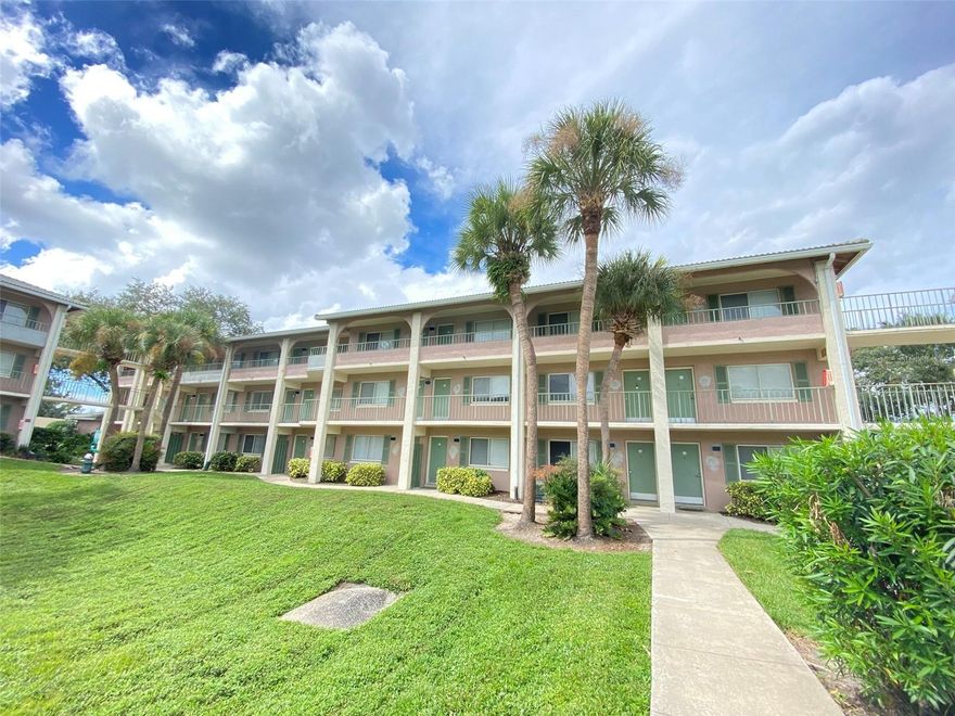 Welcome to Waterside at Cranes Roost, 1-bedroom, 1-bathroom condo located in the vibrant Uptown Altamonte and Cranes Roost park area of Altamonte Springs, FL. This condo offers a perfect blend of comfort and convenience, with a spacious bedroom, a full bathroom, and a screened patio that provides a perfect spot for relaxation. The location is ideal, with the beauty of Cranes Roost park just steps away. Experience the best of Florida living at Waterside at Cranes Roost 1/1 Condo. This property qualifies for move-in incentives for new residents, for applications made thru 09.30.25