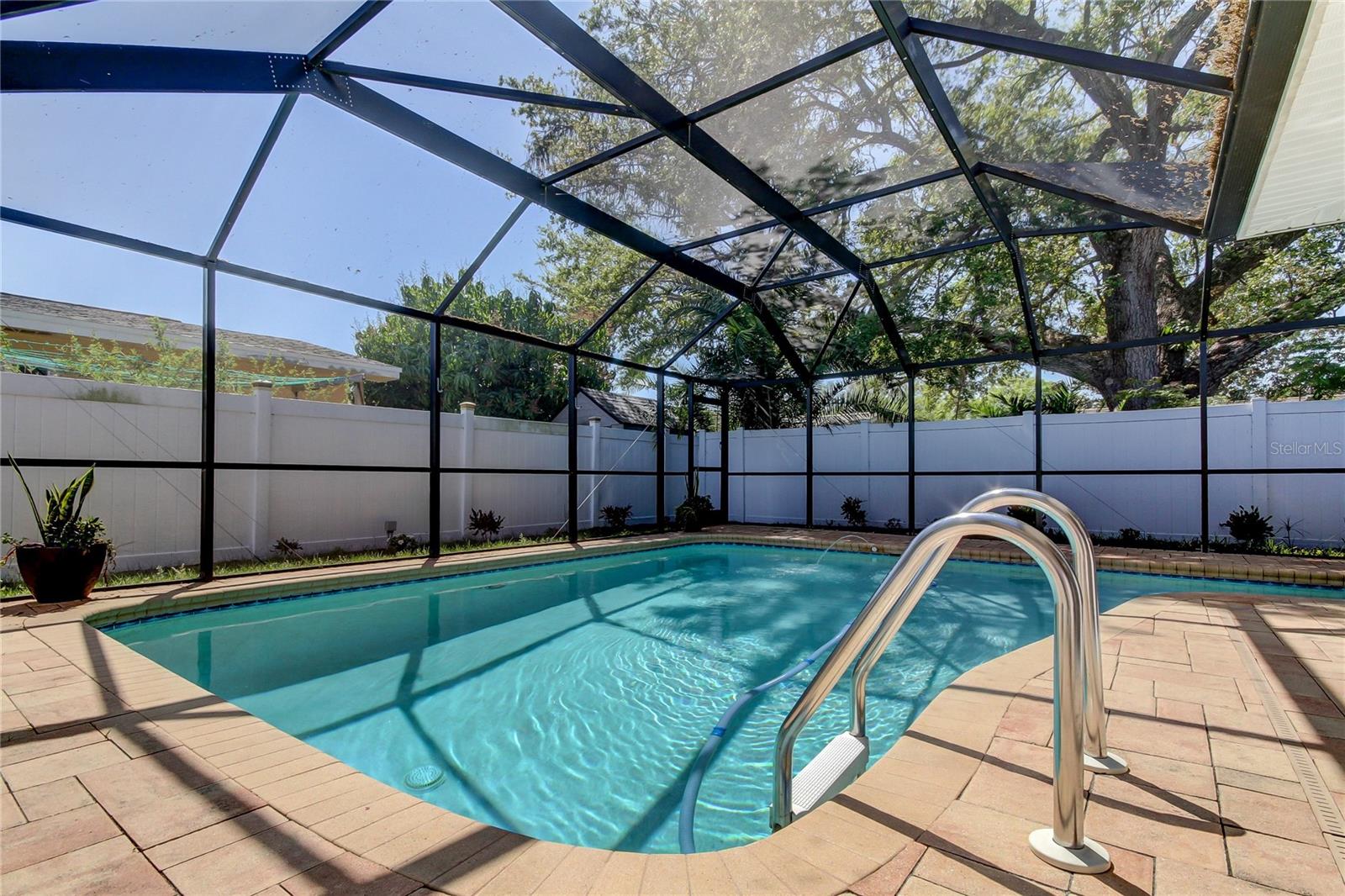 COLLEGE PARK - Residential