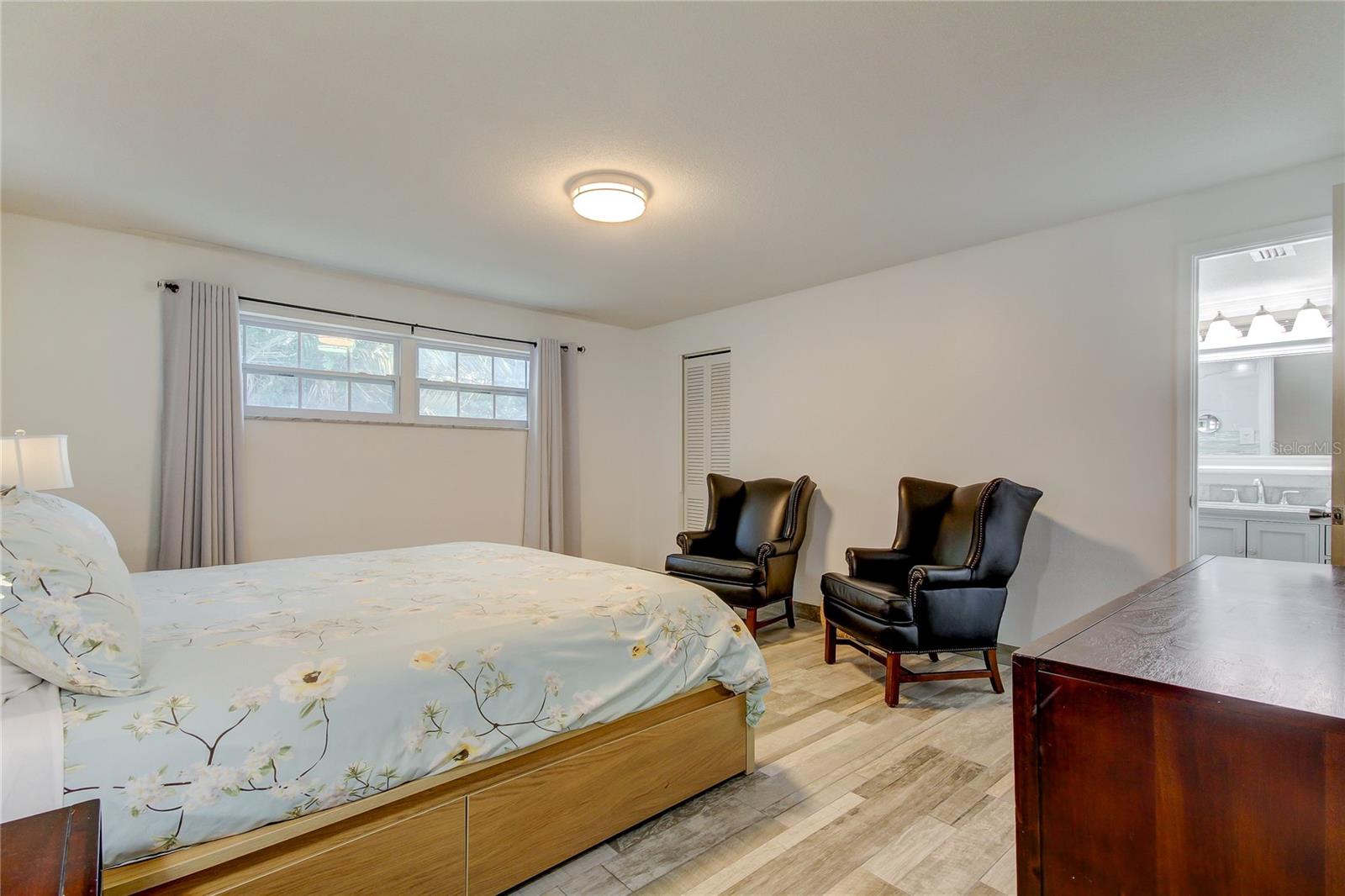 COLLEGE PARK - Residential
