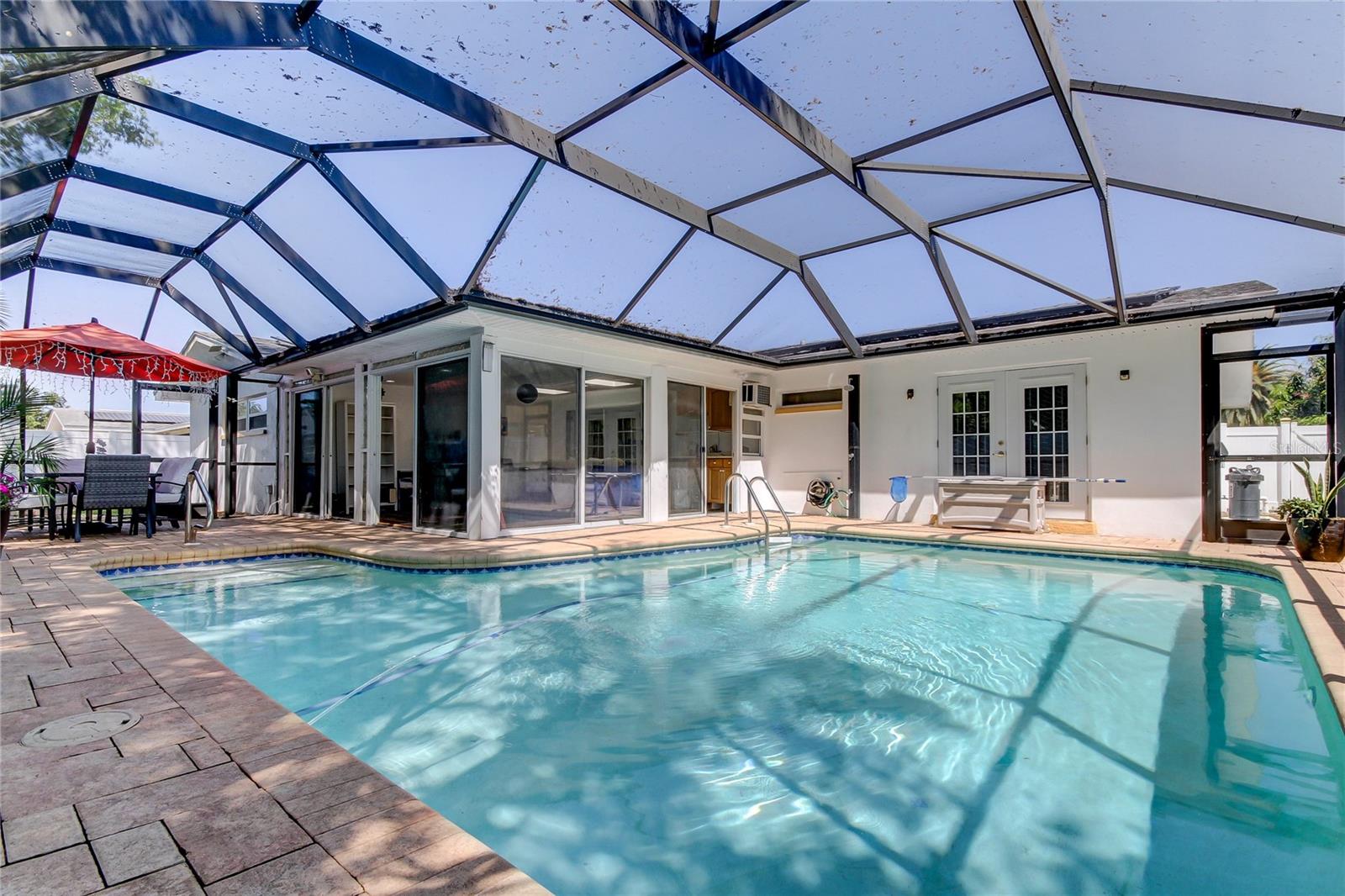 COLLEGE PARK - Residential