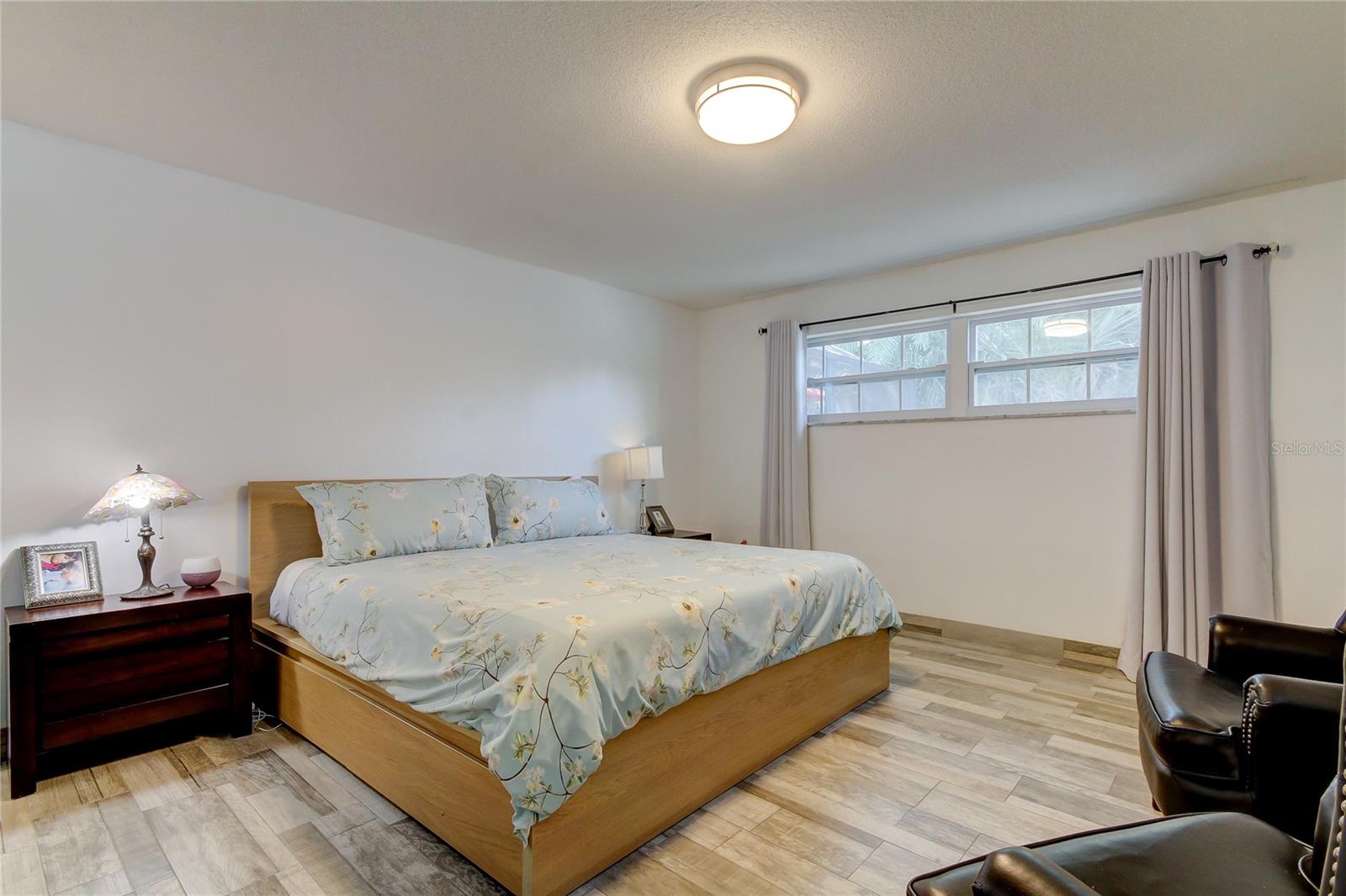 COLLEGE PARK - Residential