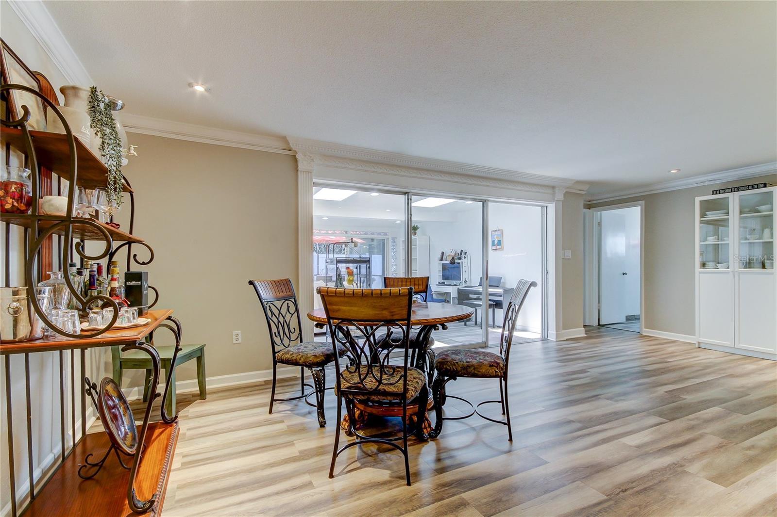 COLLEGE PARK - Residential