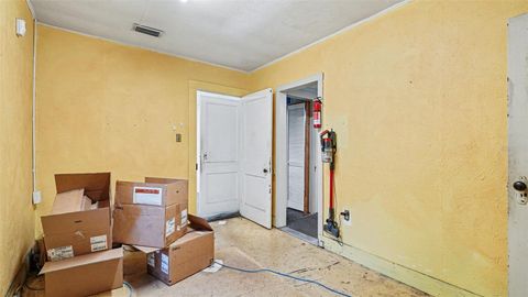 Tiny photo for 514 SW 2nd Avenue, Ocala, FL 34471 (MLS # O6390993)