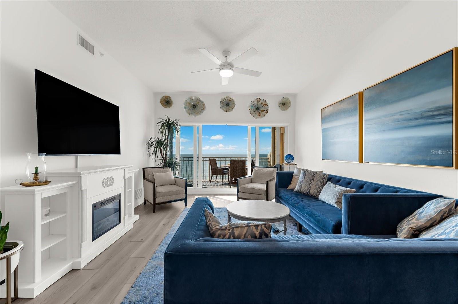 LA VISTANA CONDO - Residential