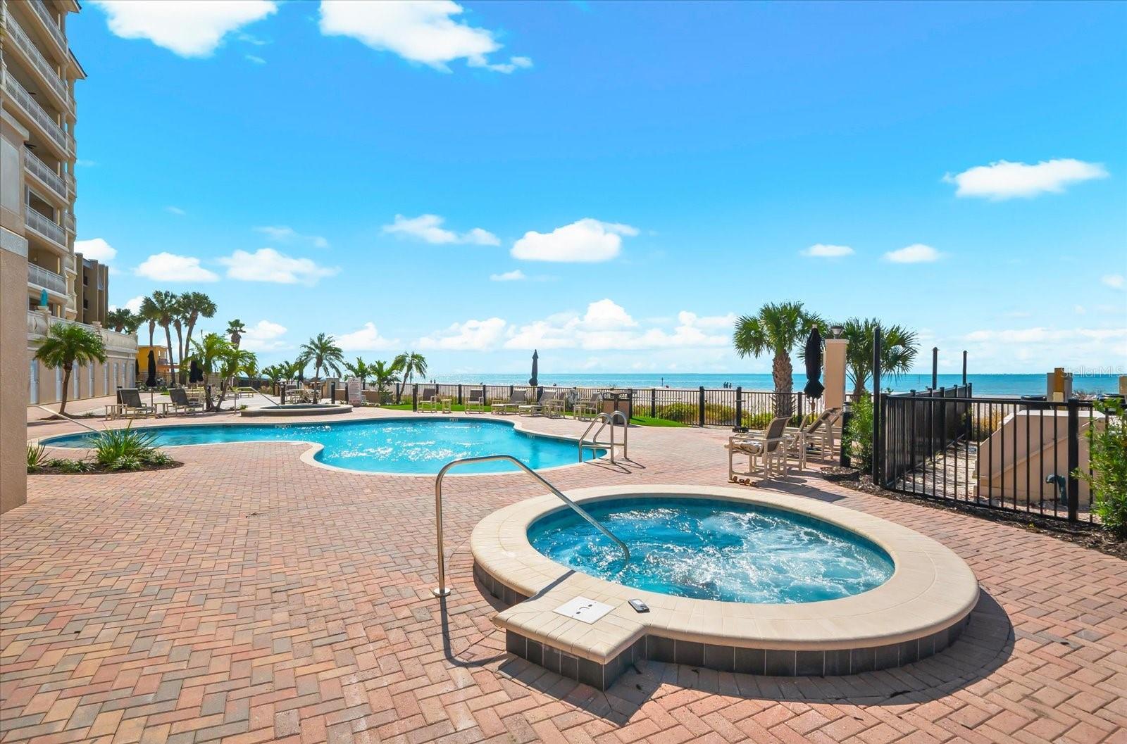 LA VISTANA CONDO - Residential