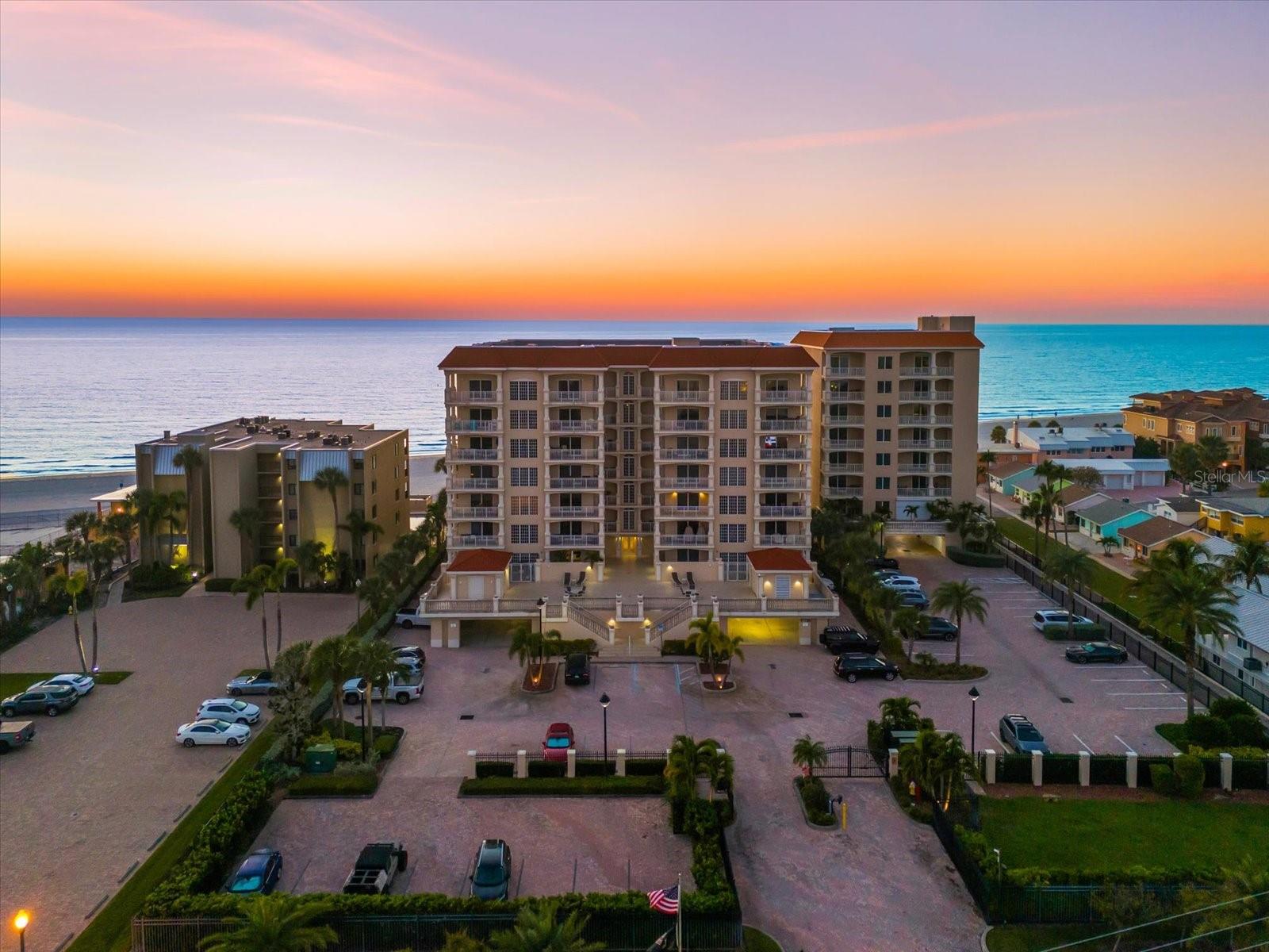 LA VISTANA CONDO - Residential