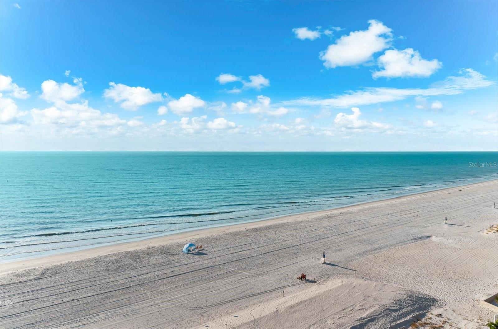 LA VISTANA CONDO - Residential