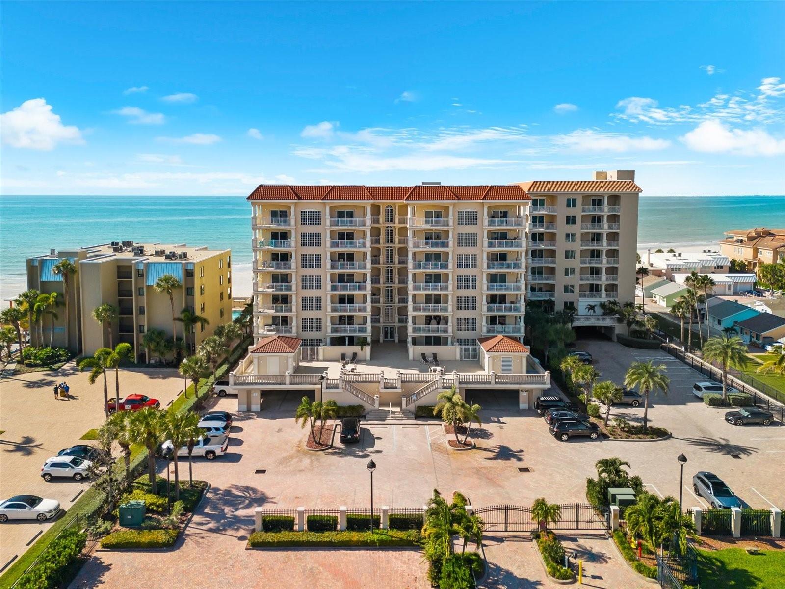 LA VISTANA CONDO - Residential