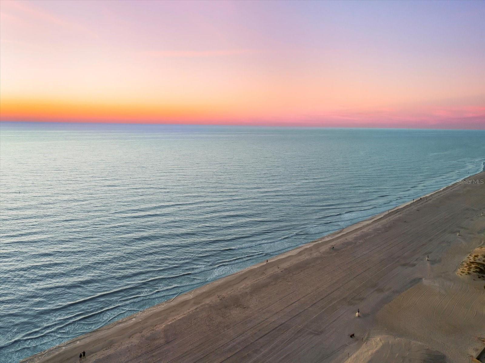 LA VISTANA CONDO - Residential