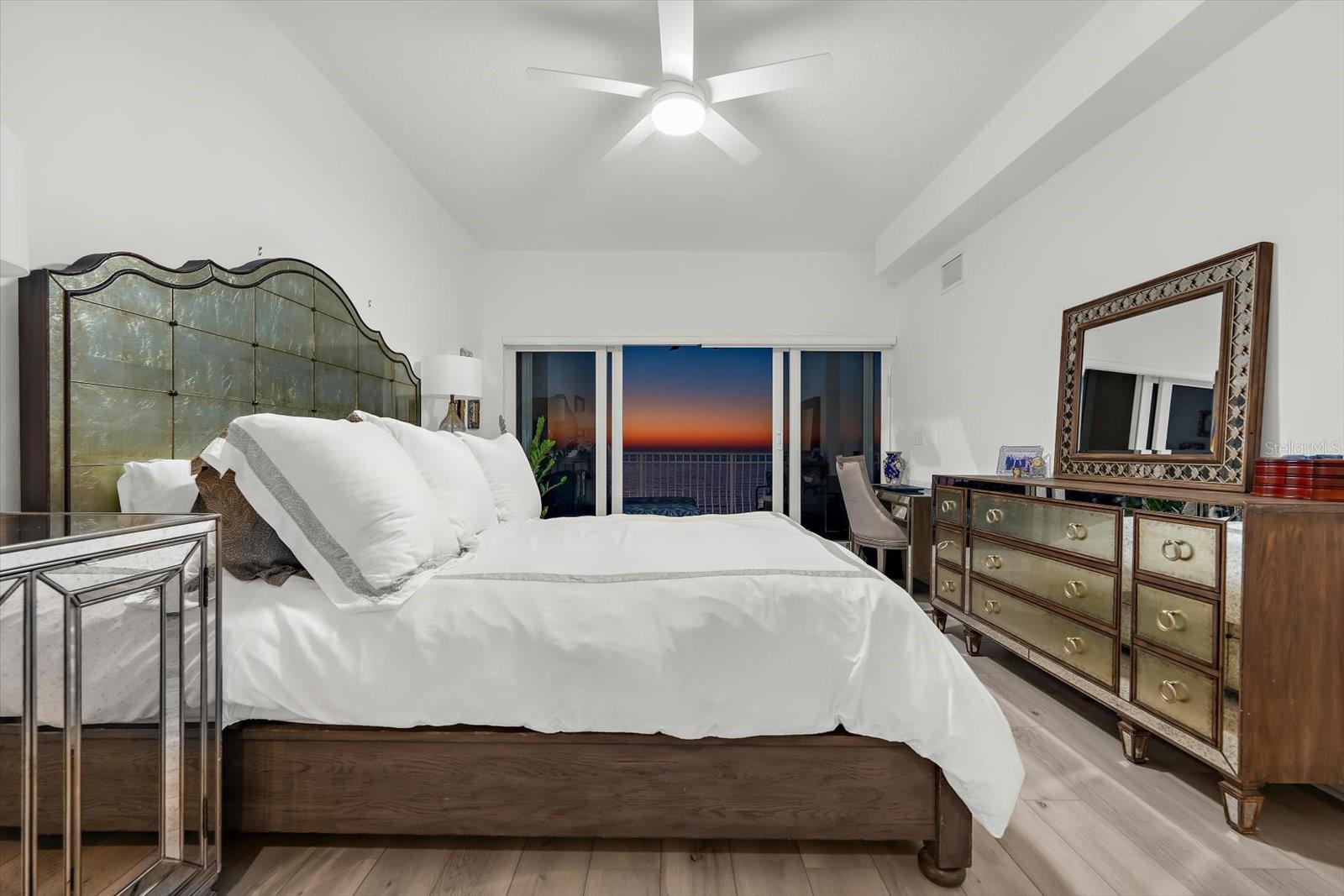 LA VISTANA CONDO - Residential