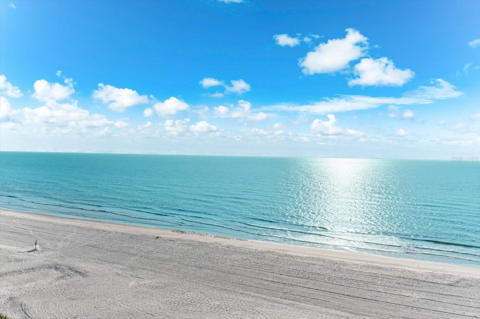 LA VISTANA CONDO - Residential