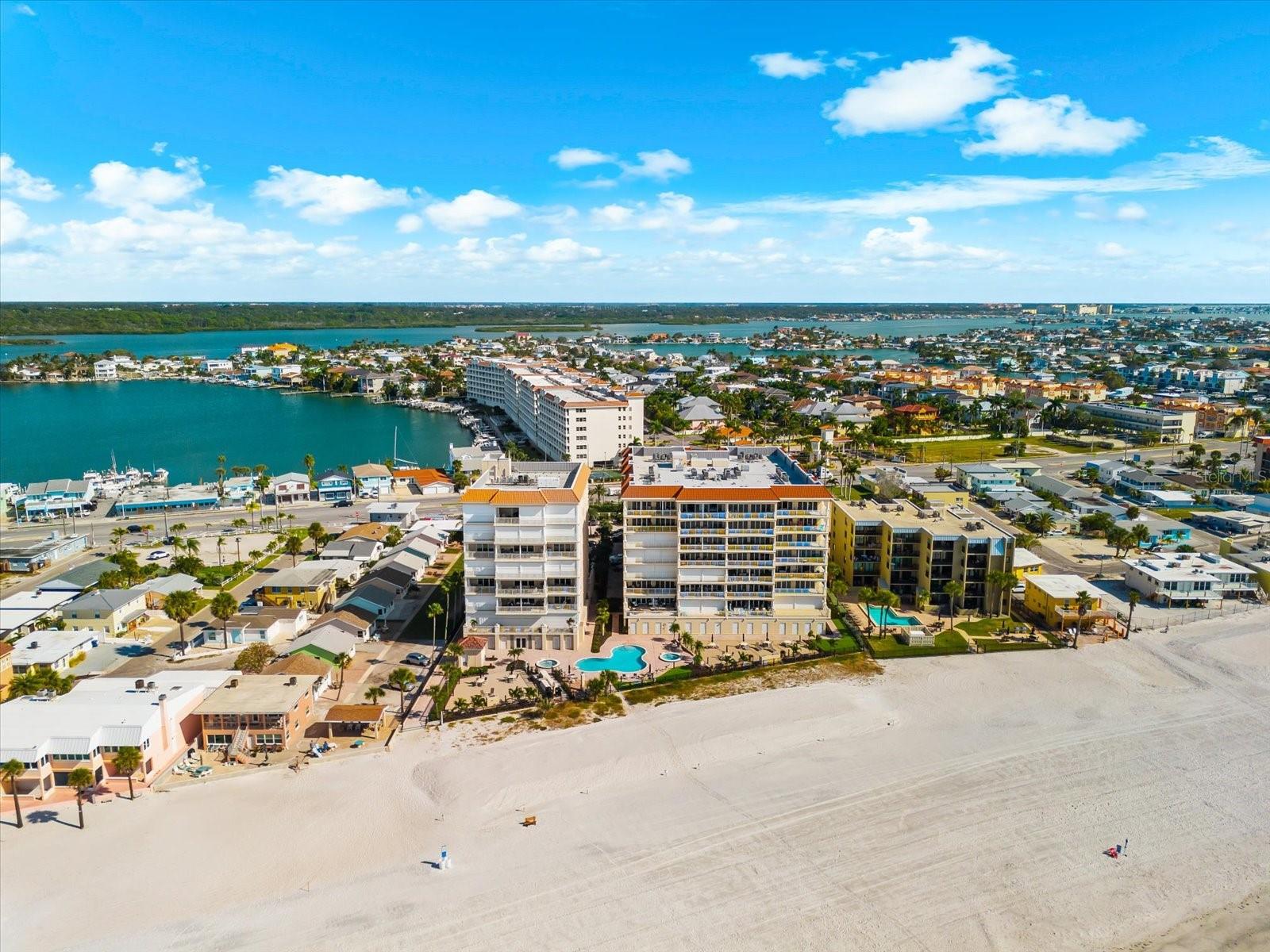 LA VISTANA CONDO - Residential