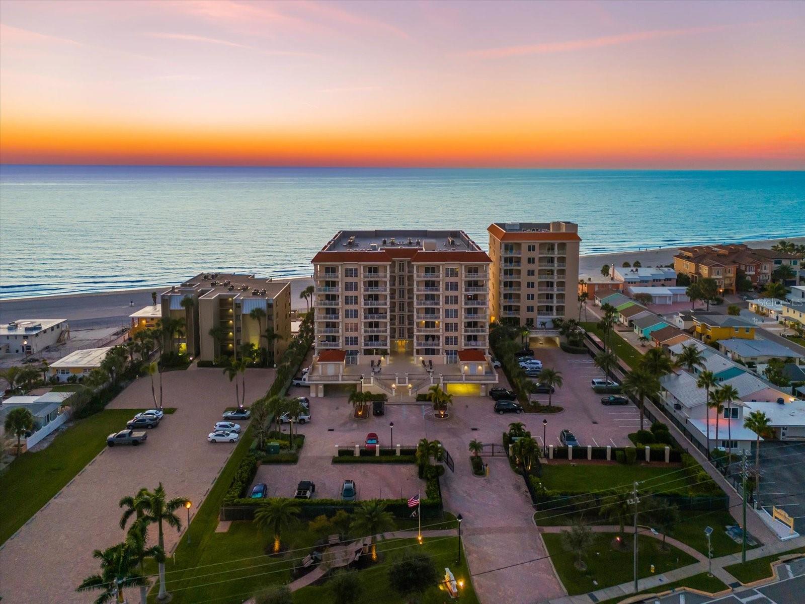 LA VISTANA CONDO - Residential