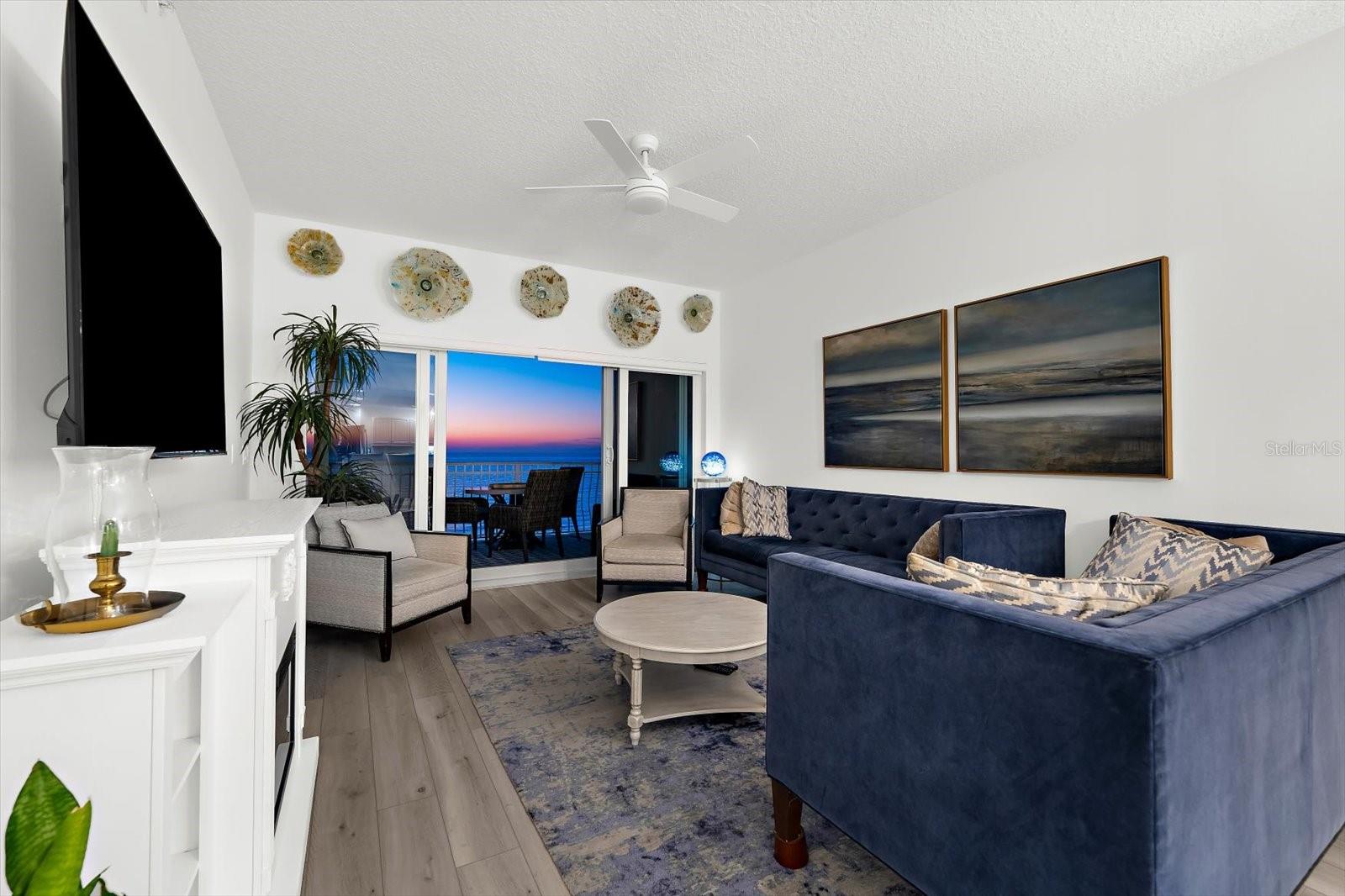 LA VISTANA CONDO - Residential